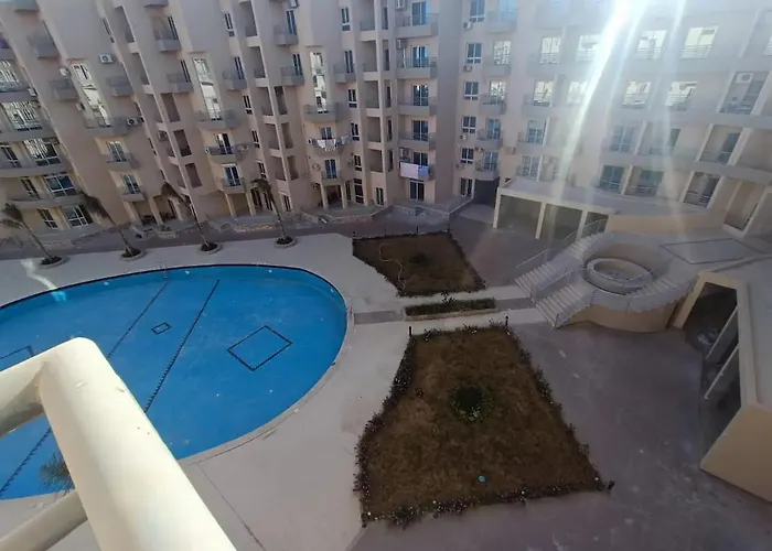 Luxury Modern Near Airport & Downtown Апартаменты