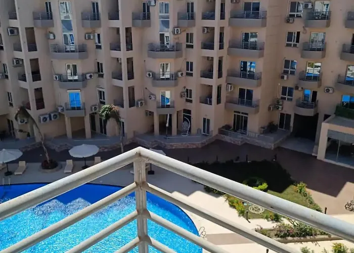 Апартаменты Luxury Modern Near Airport & Downtown Хургада