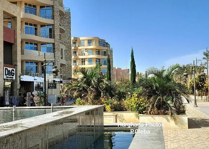 Luxury Modern Near Airport & Downtown Хургада