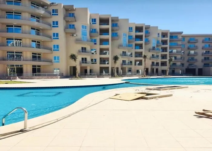 Luxury Modern Near Airport & Downtown